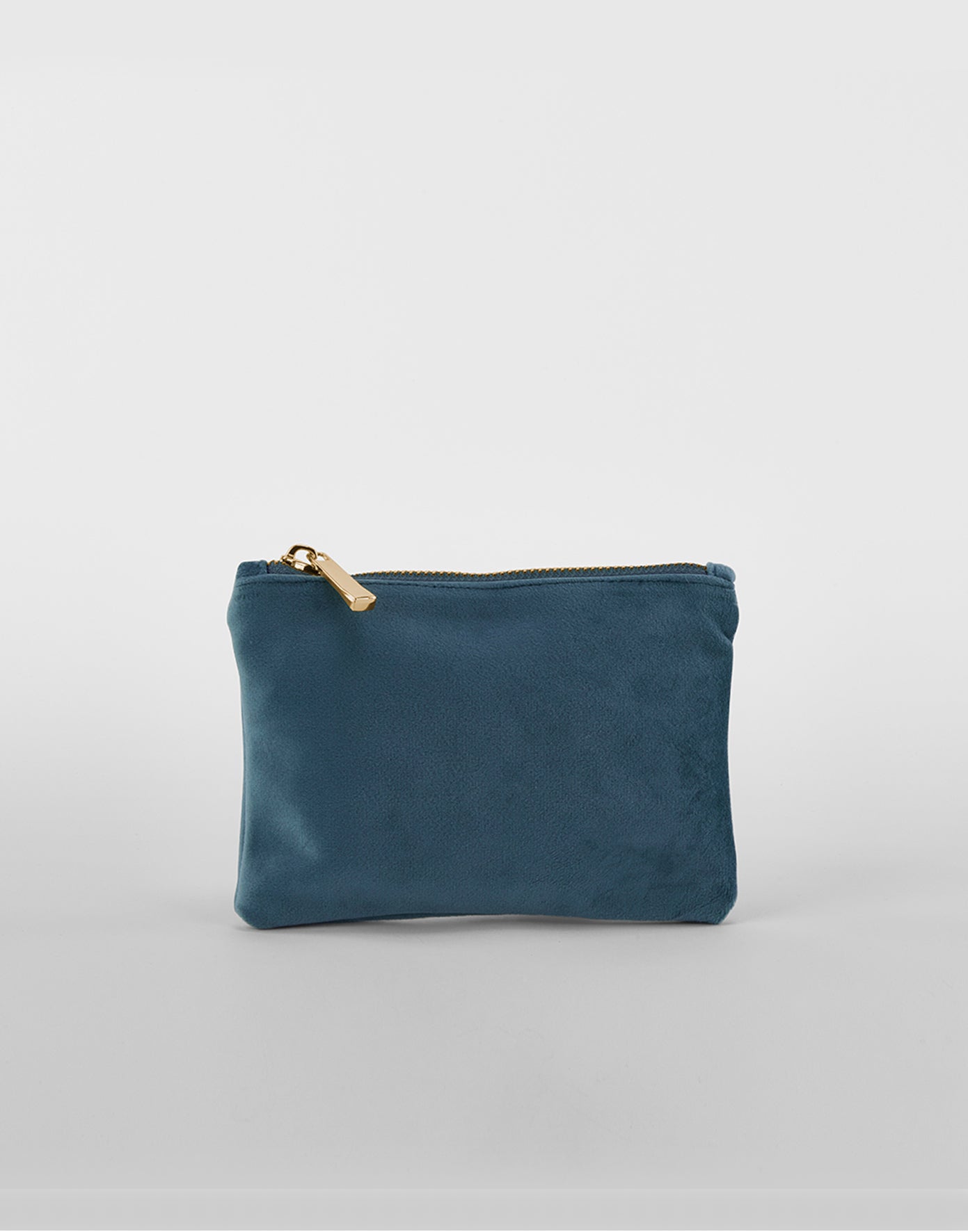 Productfoto blauw velvet tas in maat L om de kleur en de stof goed te tonen – De Mokkes