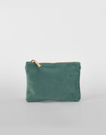 Productfoto jade velvet tas in maat L om de kleur en de stof goed te tonen – De Mokkes